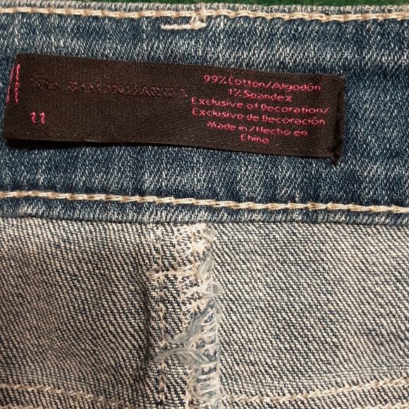 ♡♡♡♡♡  Womens size 11 denim shorts - Picture 4 of 6